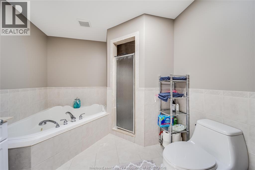 498 Clydesdale, Lakeshore, ON