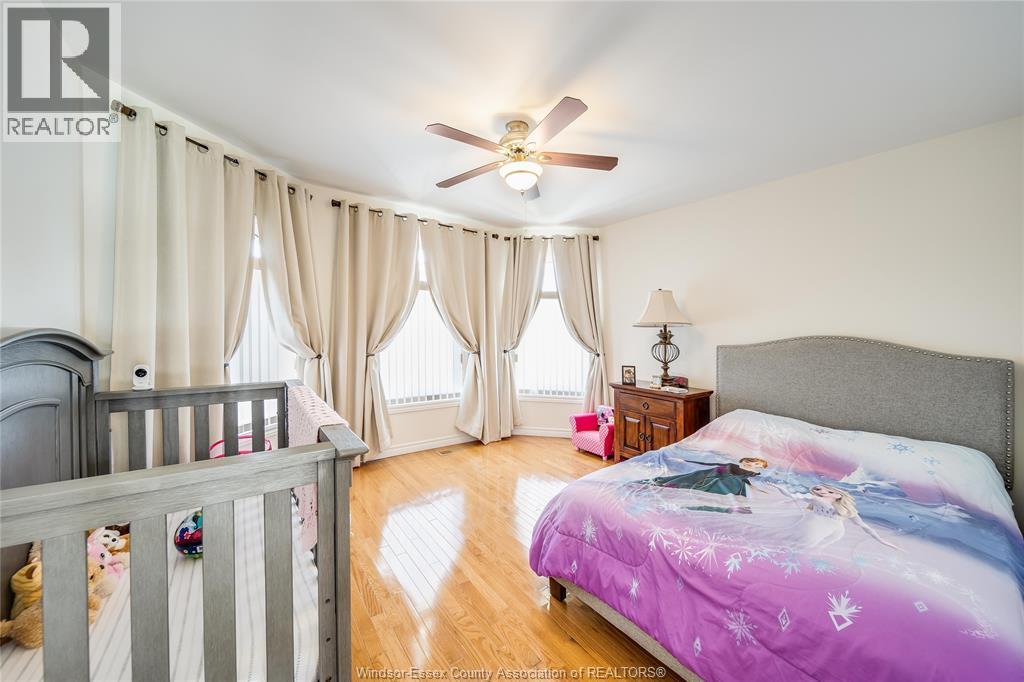 498 Clydesdale, Lakeshore, ON