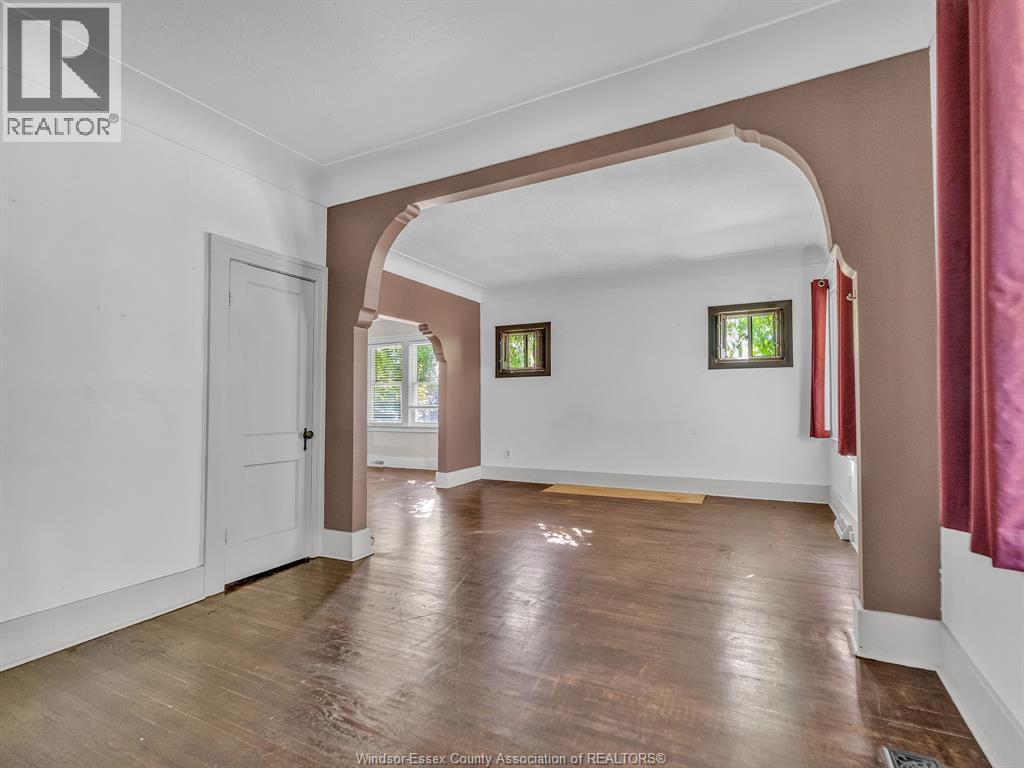 1396 Moy Avenue, Windsor, ON