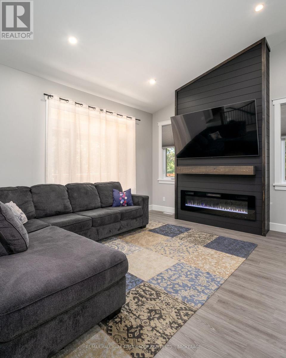 353 County 25 Road, Greater Napanee (Greater Napanee), ON