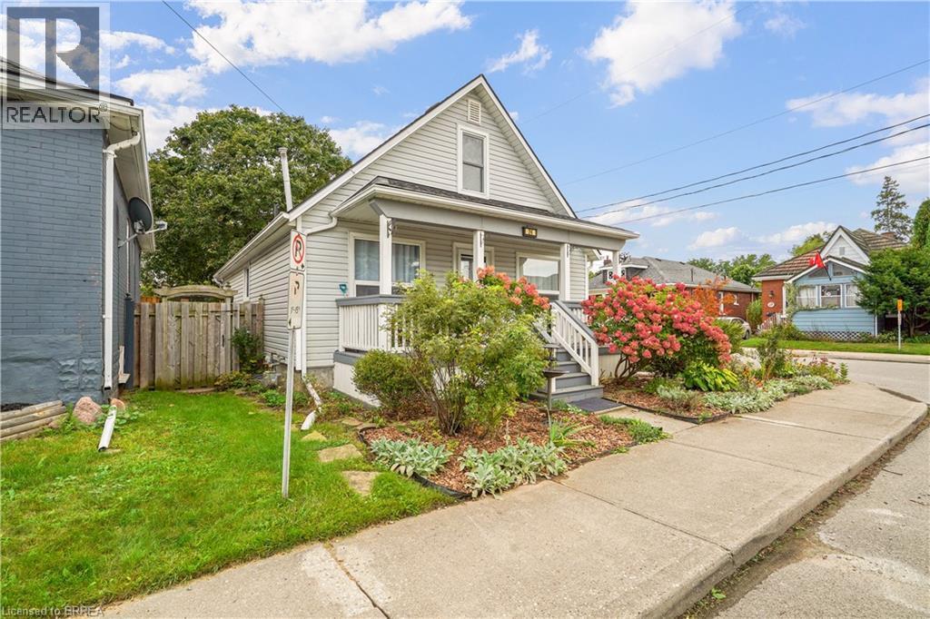 24 Elliott Avenue, Brantford, ON