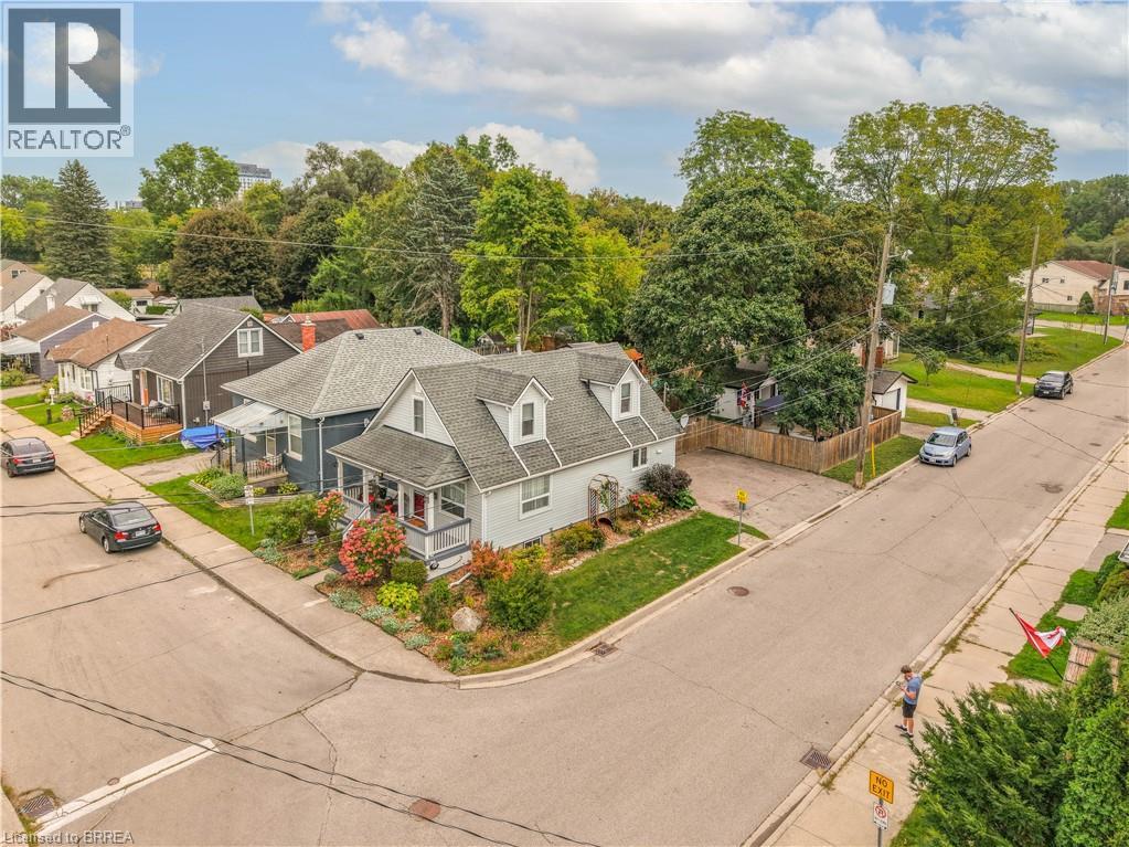 24 Elliott Avenue, Brantford, ON