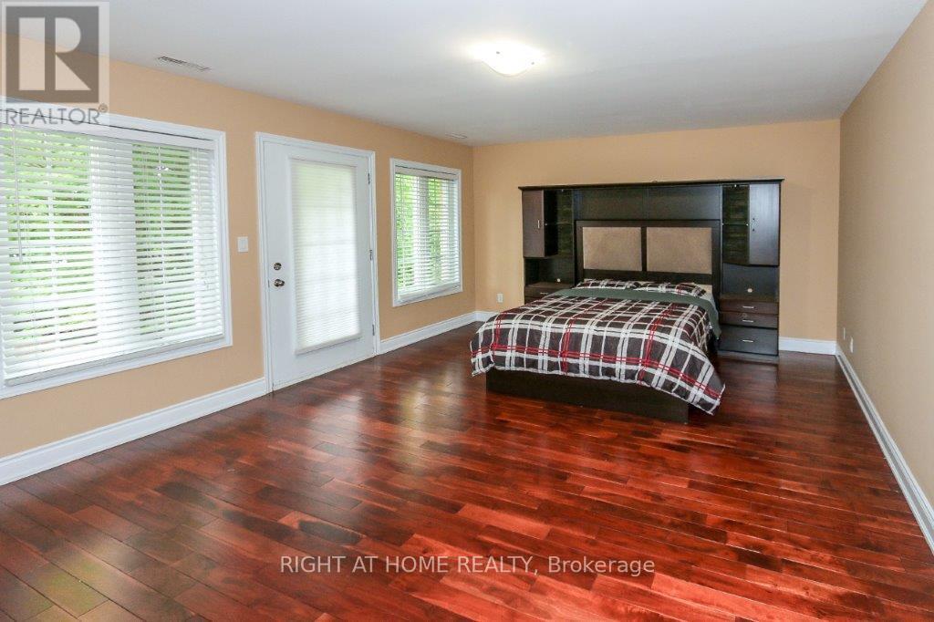 4441 Lawrence Avenue E, Toronto, ON