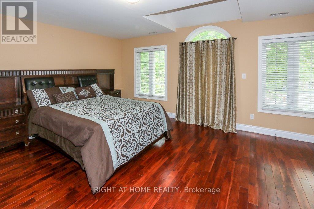 4441 Lawrence Avenue E, Toronto, ON