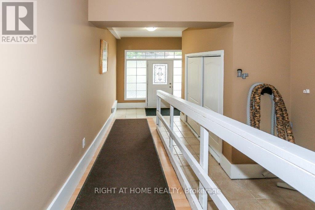 4441 Lawrence Avenue E, Toronto, ON
