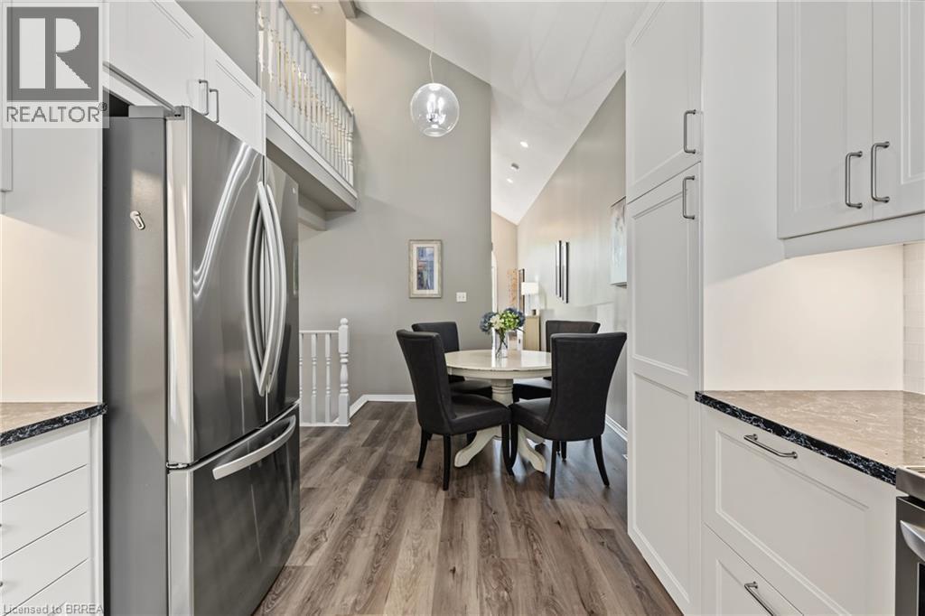 332 Grand River Avenue, Brantford, ON