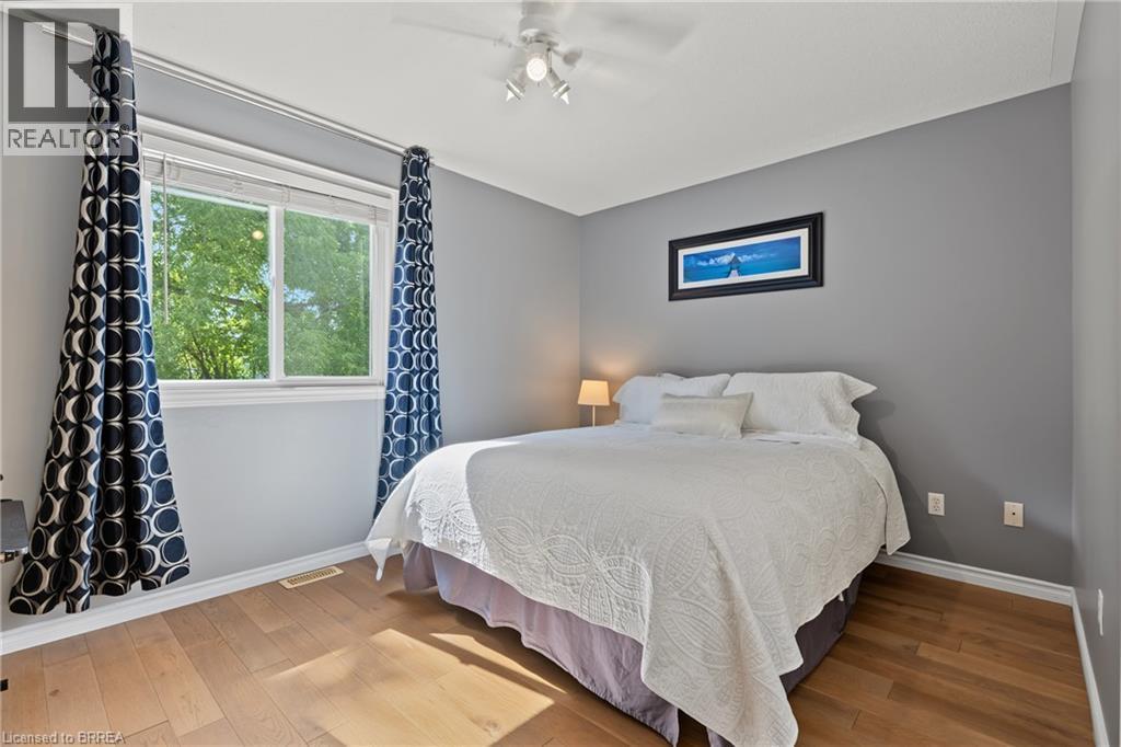 332 Grand River Avenue, Brantford, ON