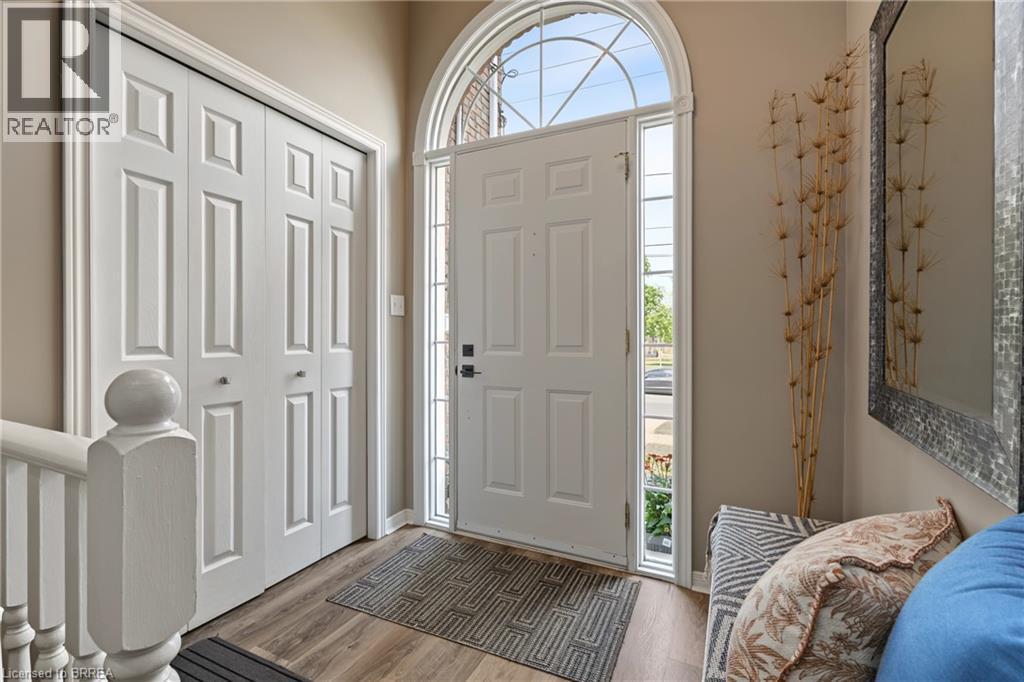 332 Grand River Avenue, Brantford, ON