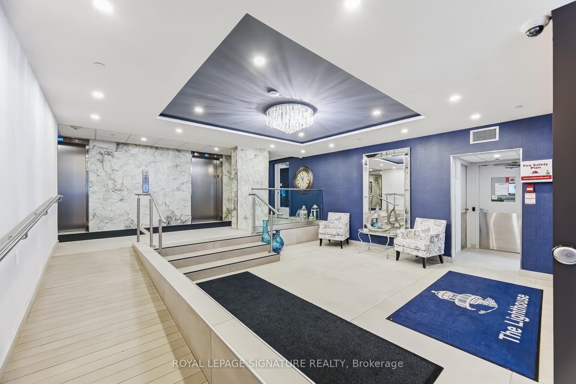 1203-2263 Marine Drive, Oakville, ON