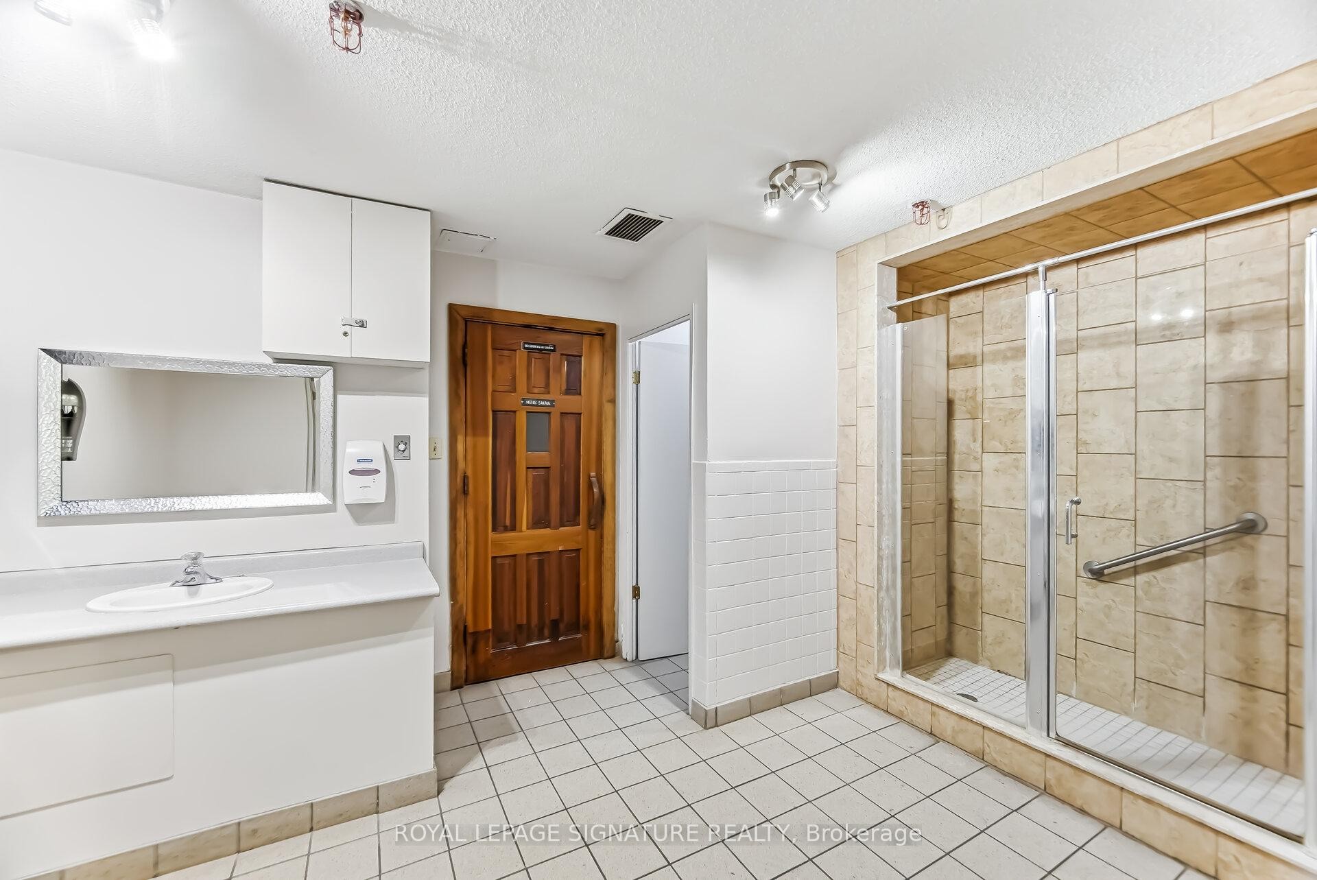 1203-2263 Marine Drive, Oakville, ON