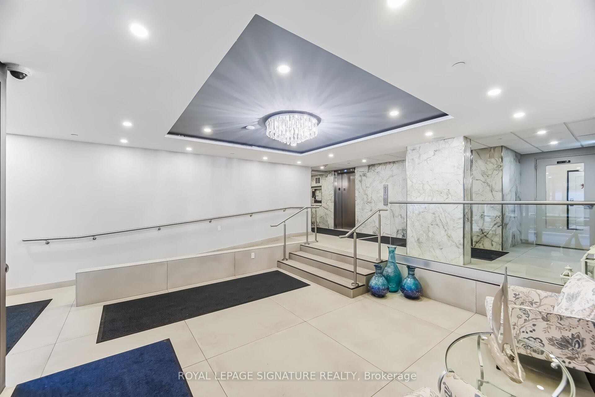 1203-2263 Marine Drive, Oakville, ON