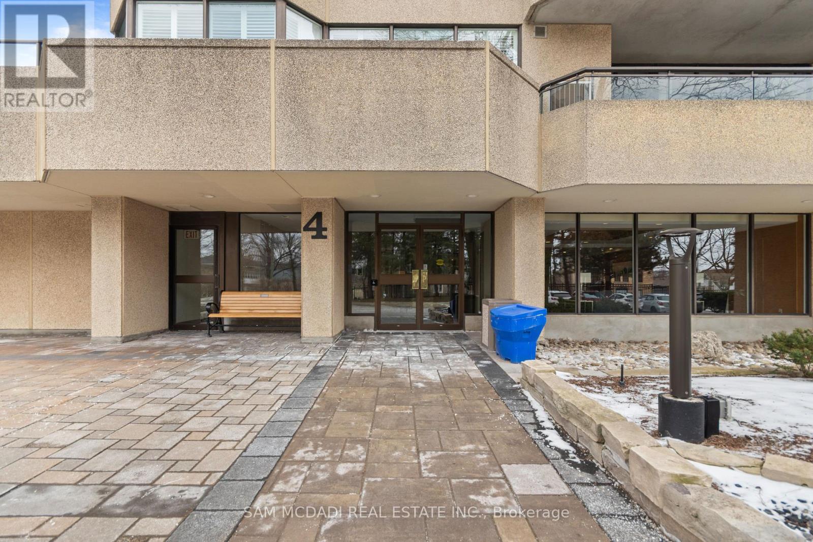 807 - 4 Willow Street, Waterloo, ON