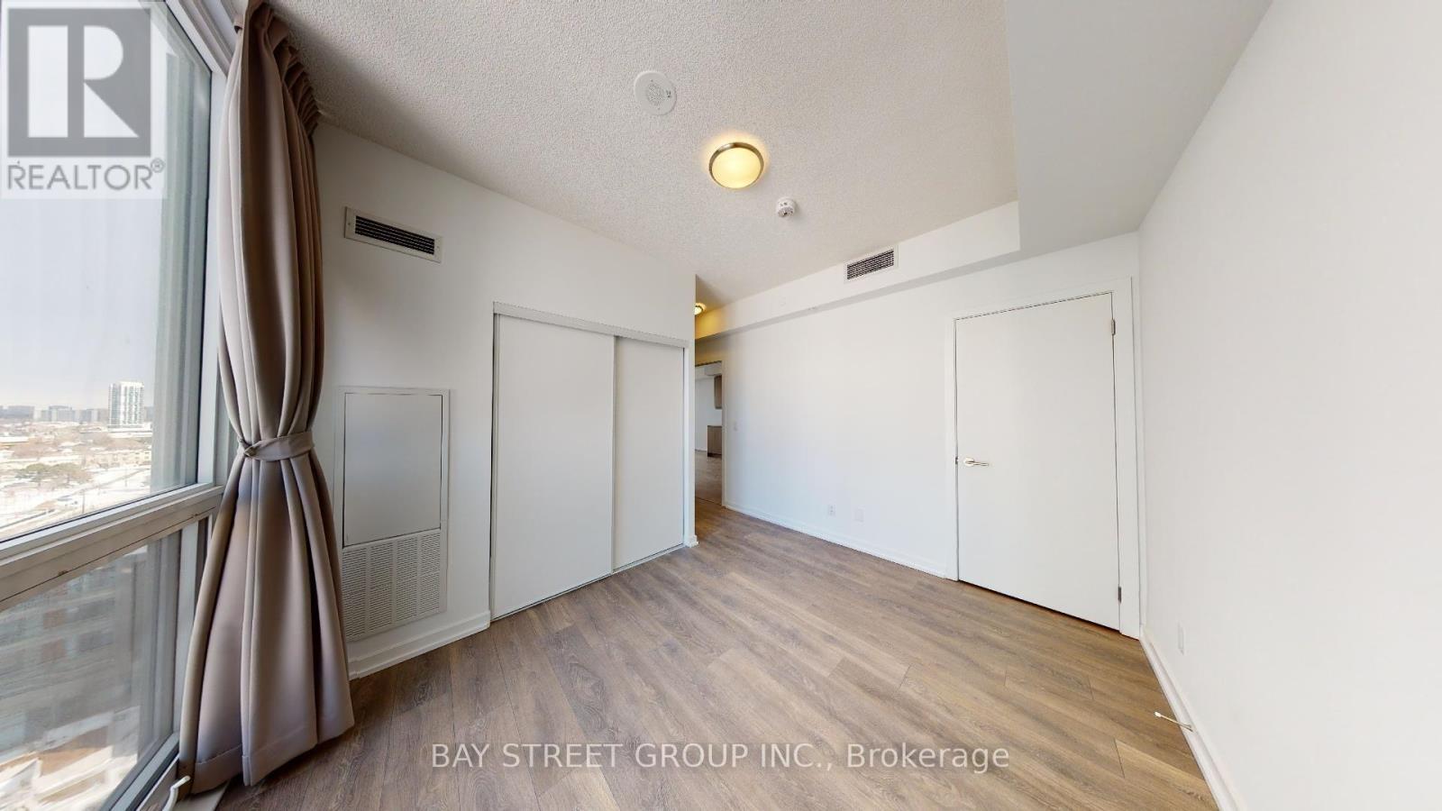 1110 - 36 Forest Manor Road, Toronto, ON