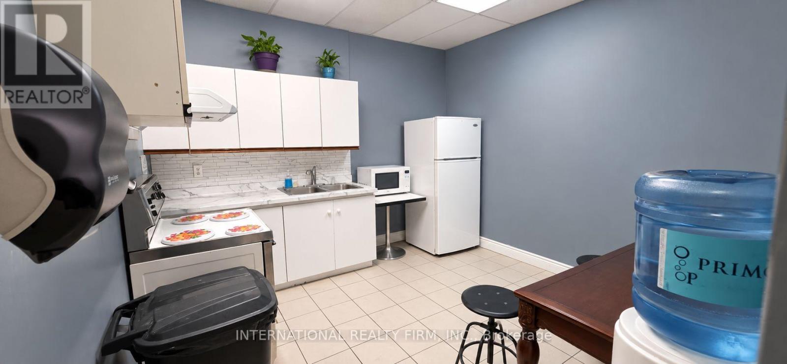 11 - 3025 Kennedy Road, Toronto, ON