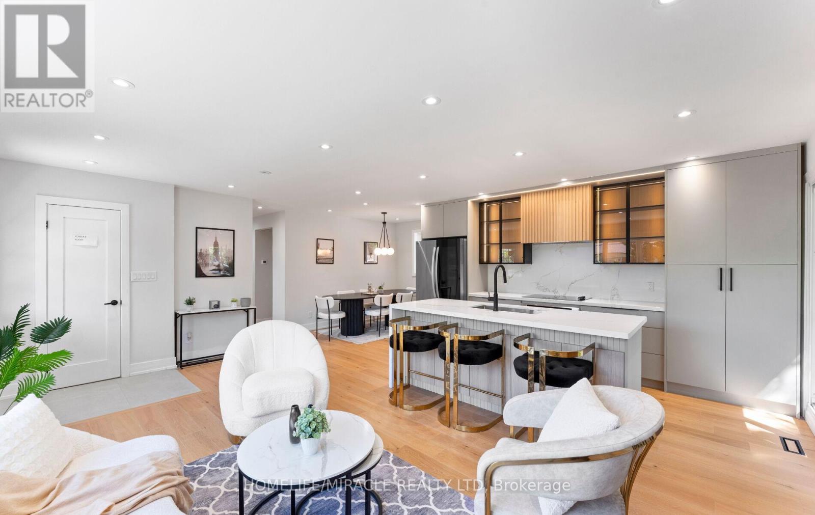 22 Arnprior Road, Toronto, ON