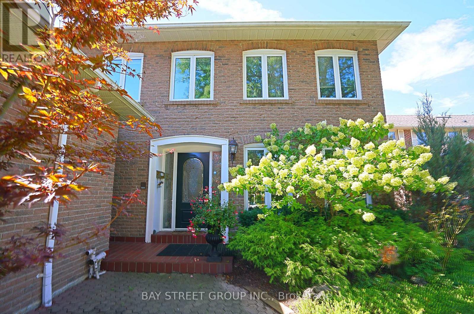 3530 Kingbird Court, Mississauga, ON