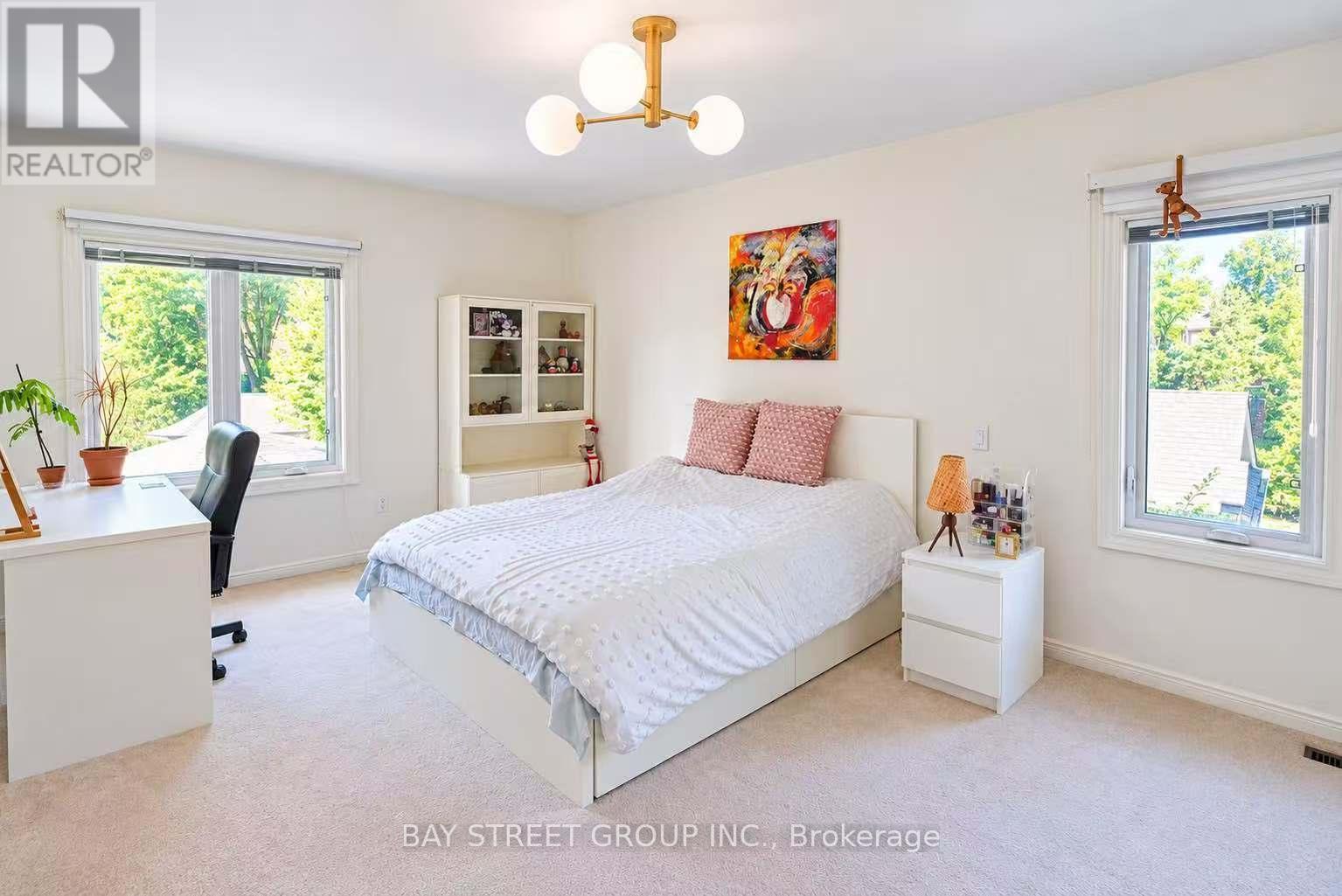 3530 Kingbird Court, Mississauga, ON