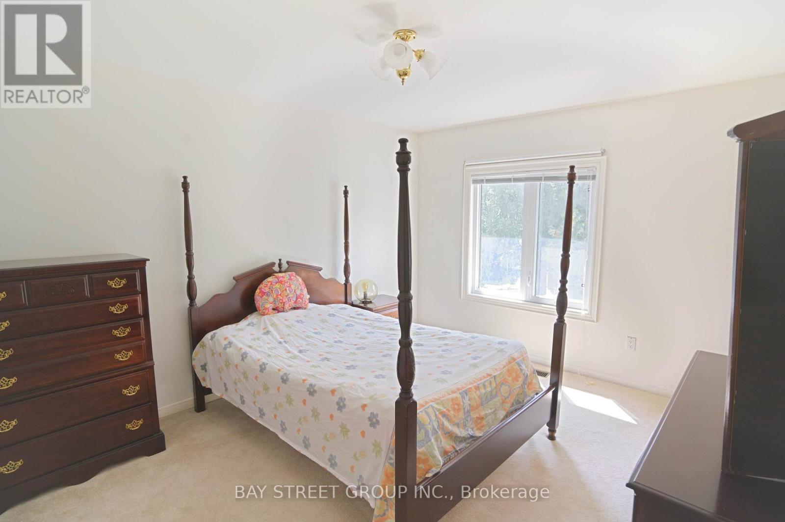 3530 Kingbird Court, Mississauga, ON
