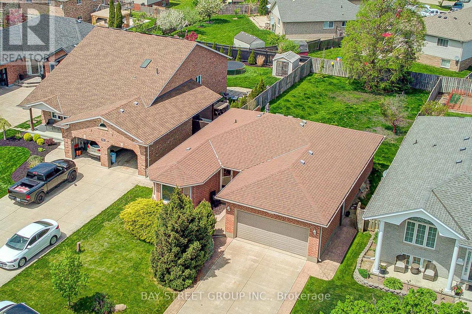 8223 Marcon Street, Niagara Falls, ON