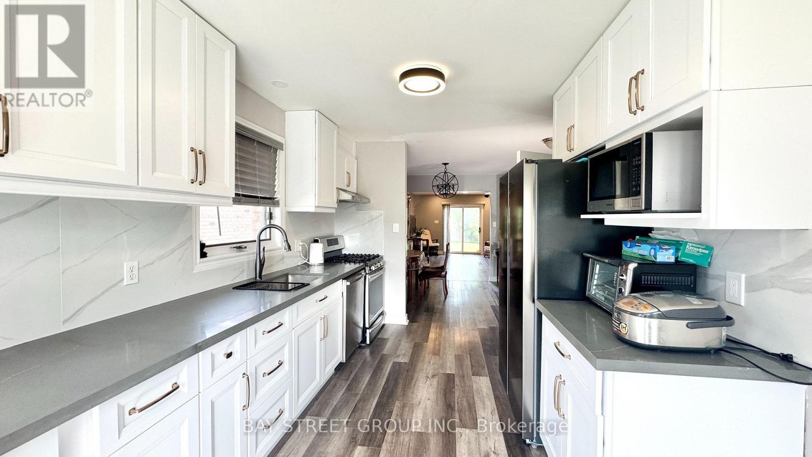 8223 Marcon Street, Niagara Falls, ON