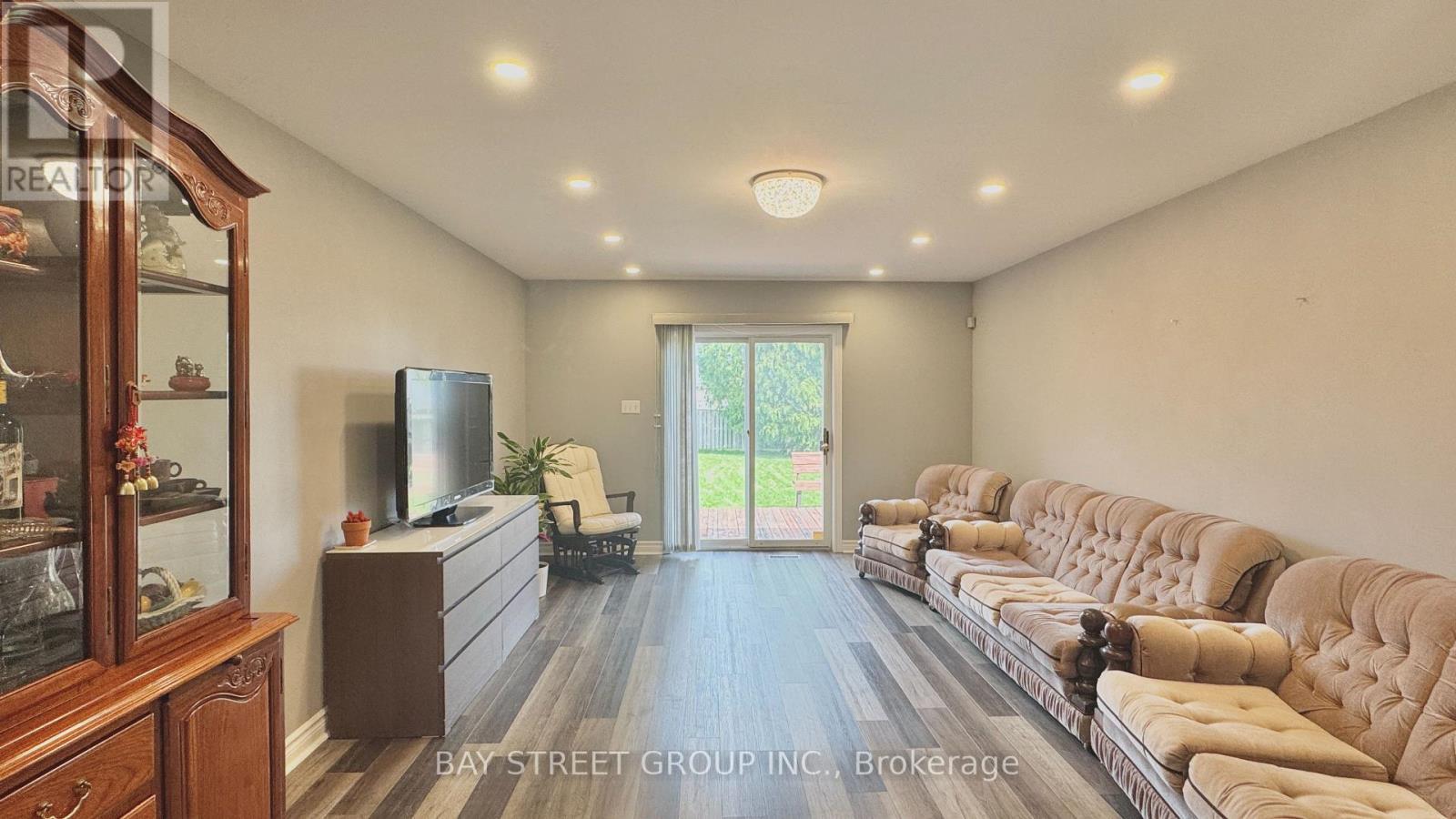 8223 Marcon Street, Niagara Falls, ON