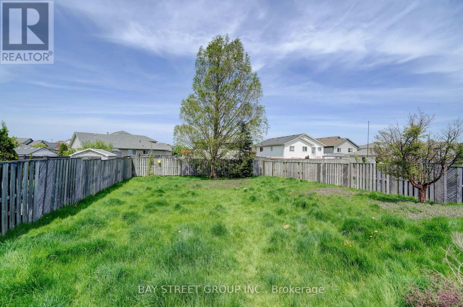 8223 Marcon Street, Niagara Falls, ON