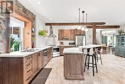 Brand new chef inspired kitchen -