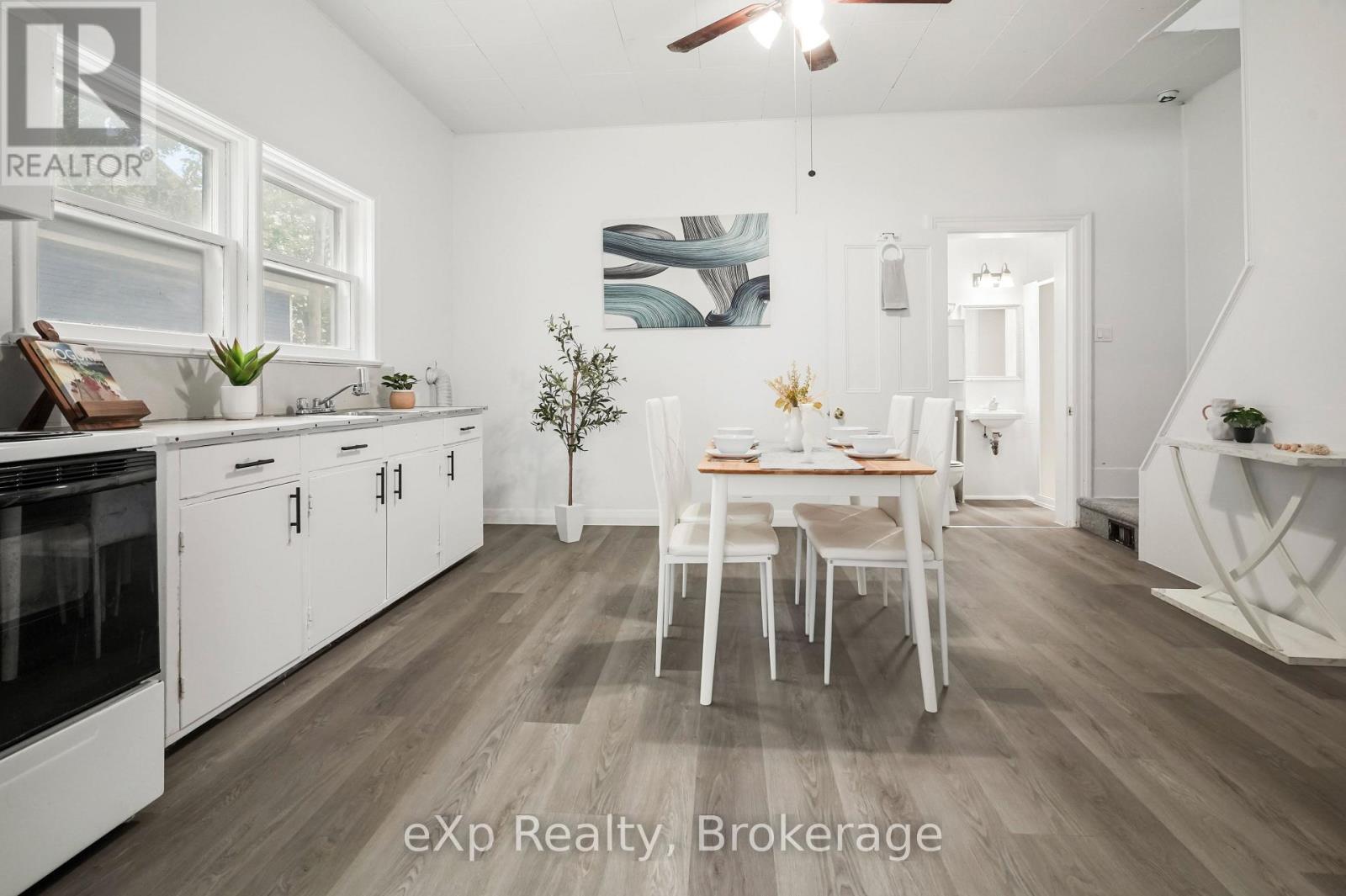 67 Railway Street, Huron East (Seaforth), ON