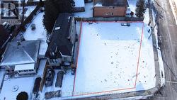 10 B AND C BENSON AVENUE Mississauga, ON L5H 2P2