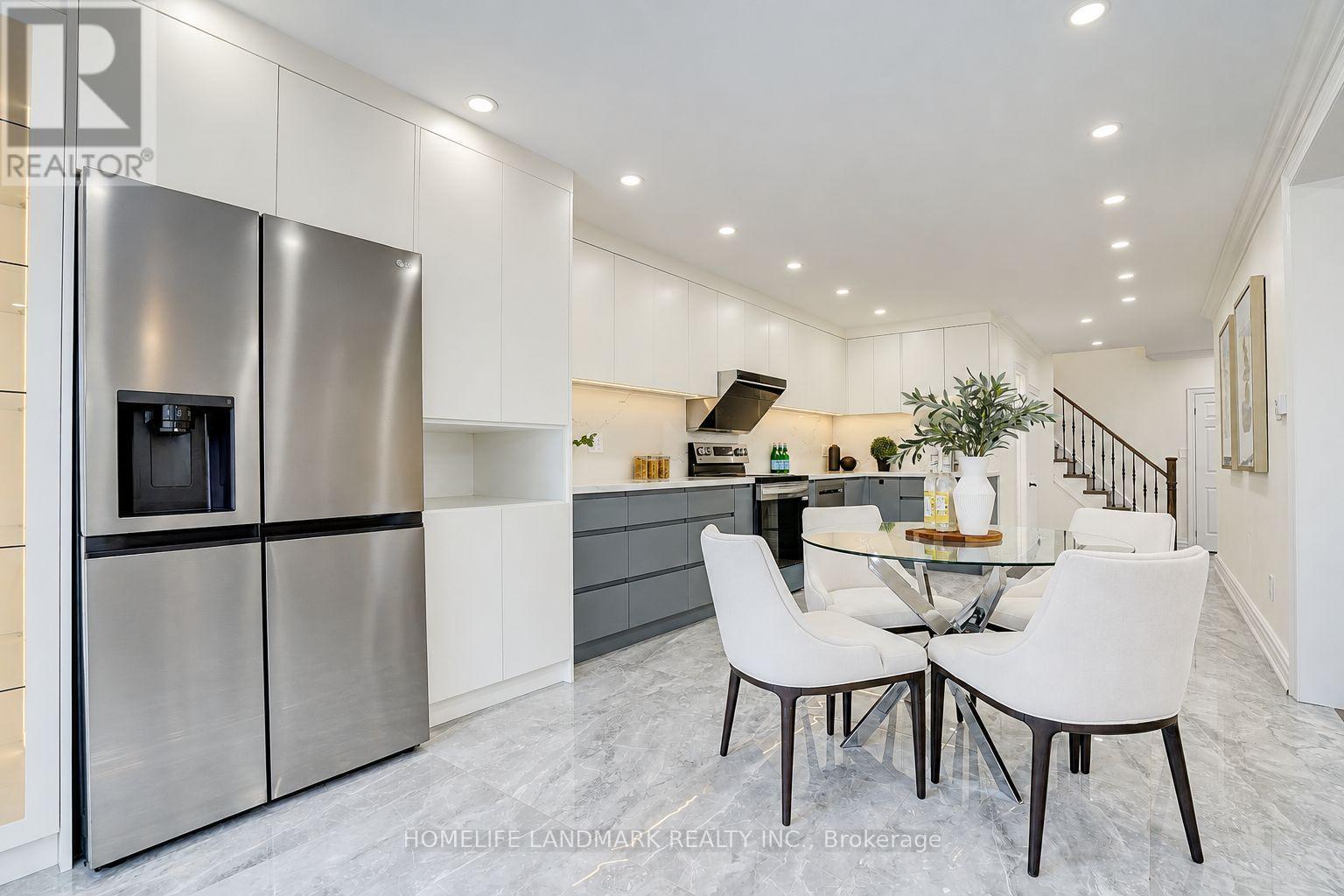 51 New Forest Square, Toronto, ON