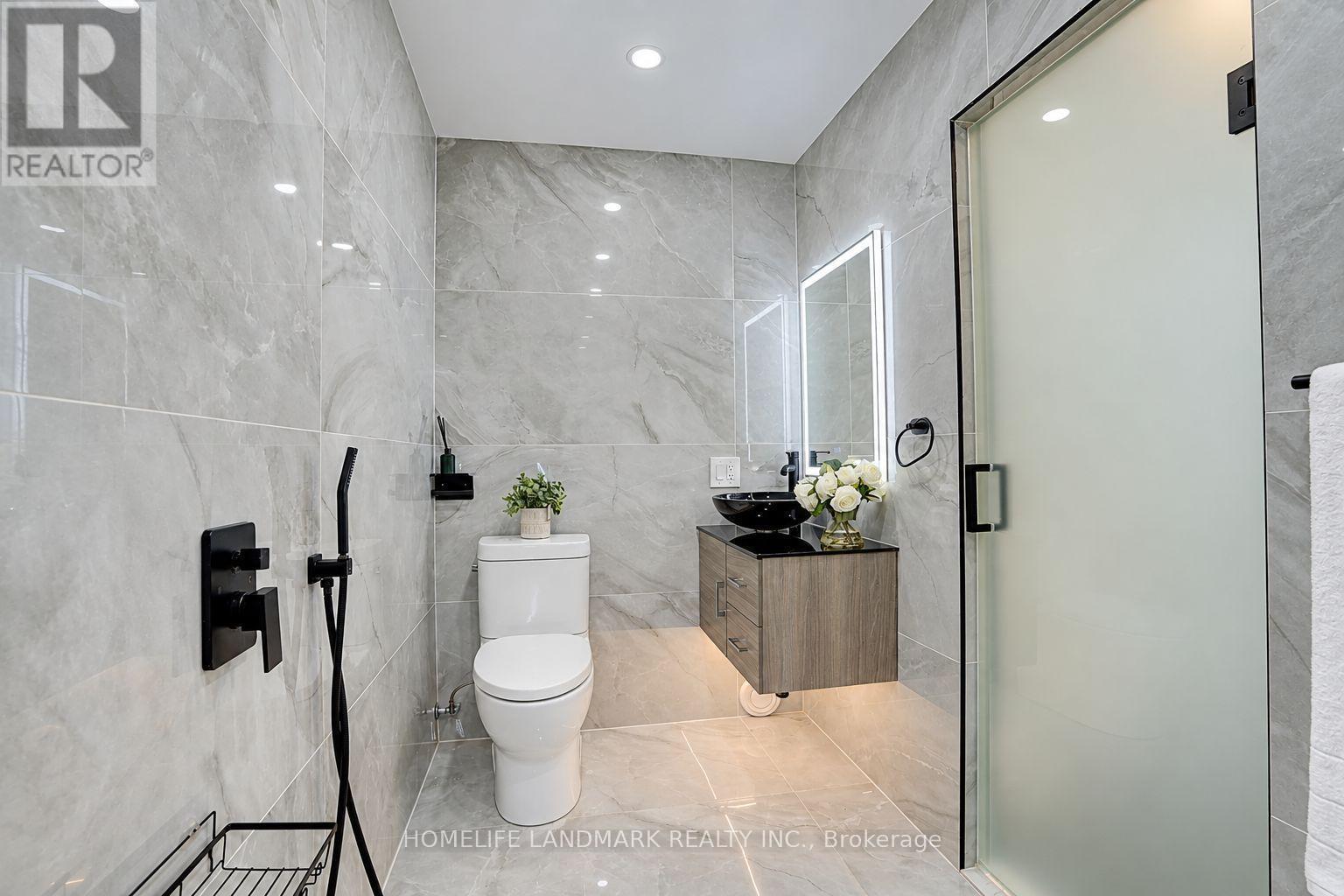 51 New Forest Square, Toronto, ON
