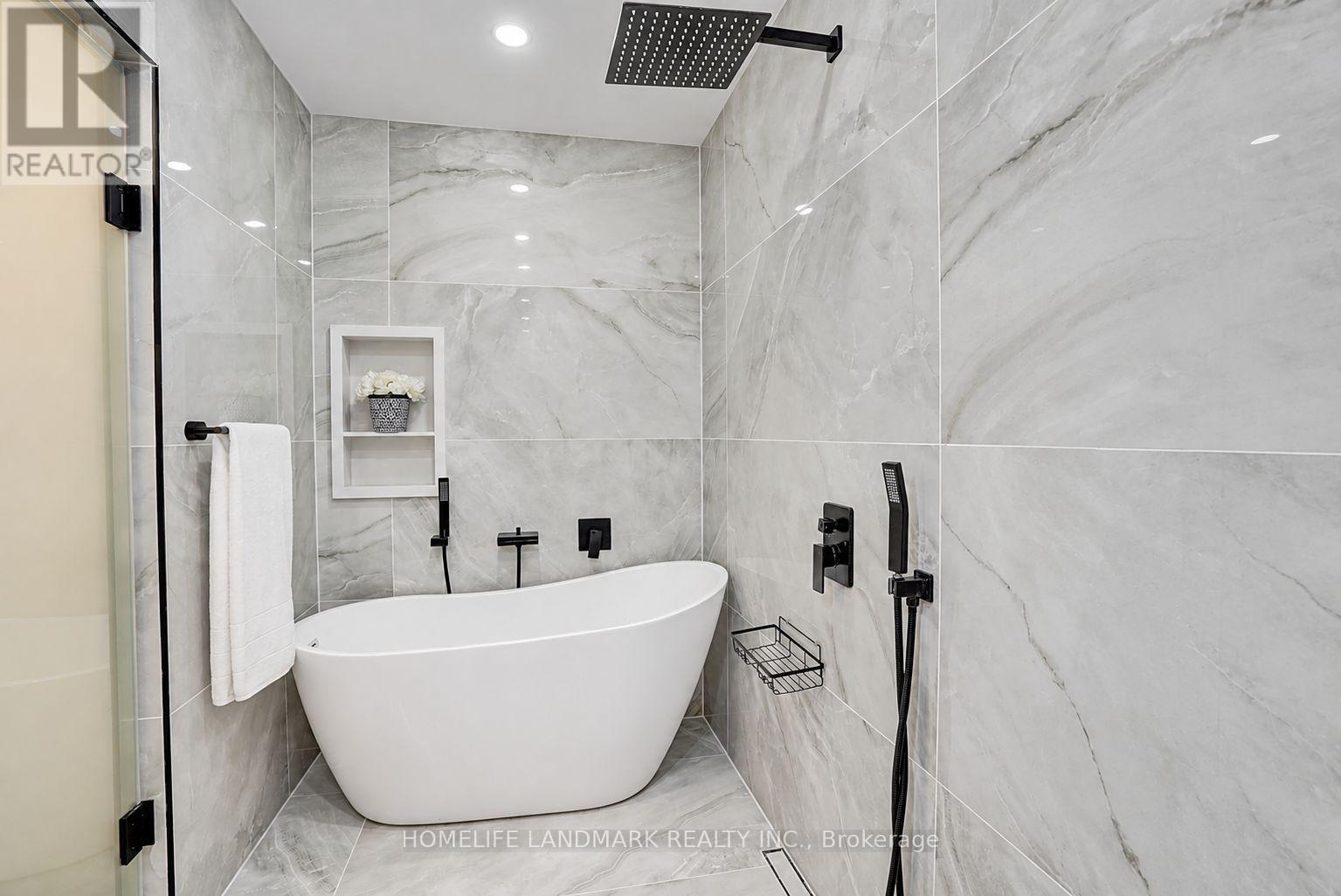 51 New Forest Square, Toronto, ON