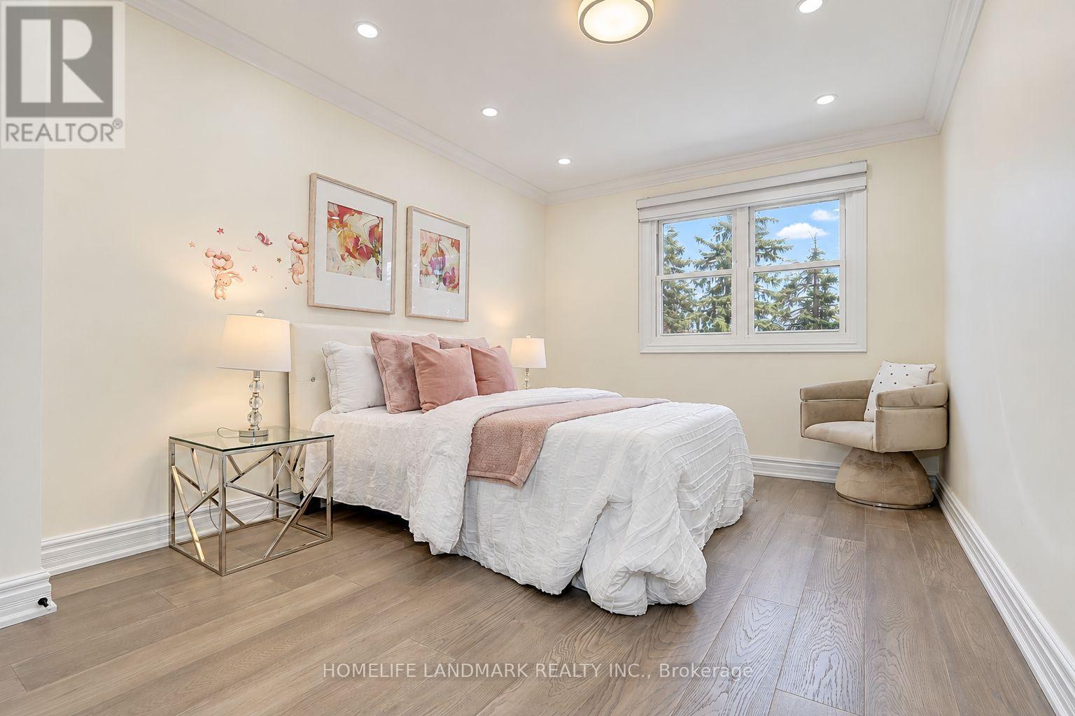 51 New Forest Square, Toronto, ON