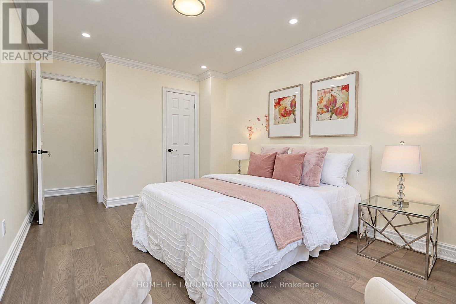 51 New Forest Square, Toronto, ON