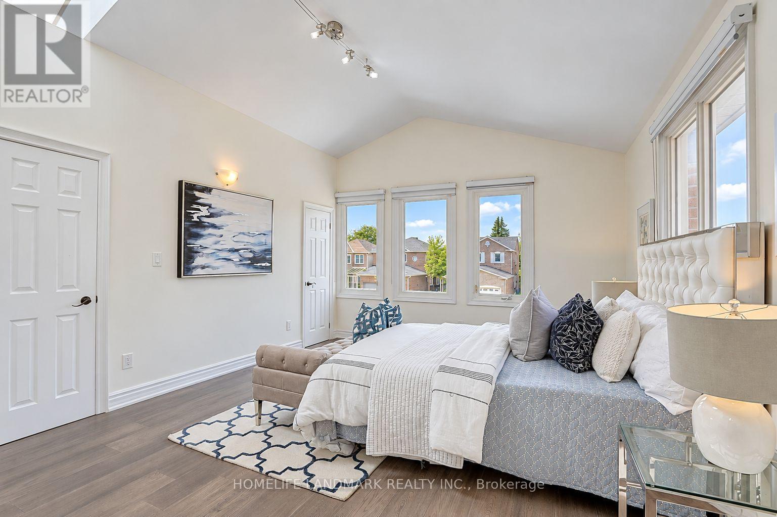 51 New Forest Square, Toronto, ON