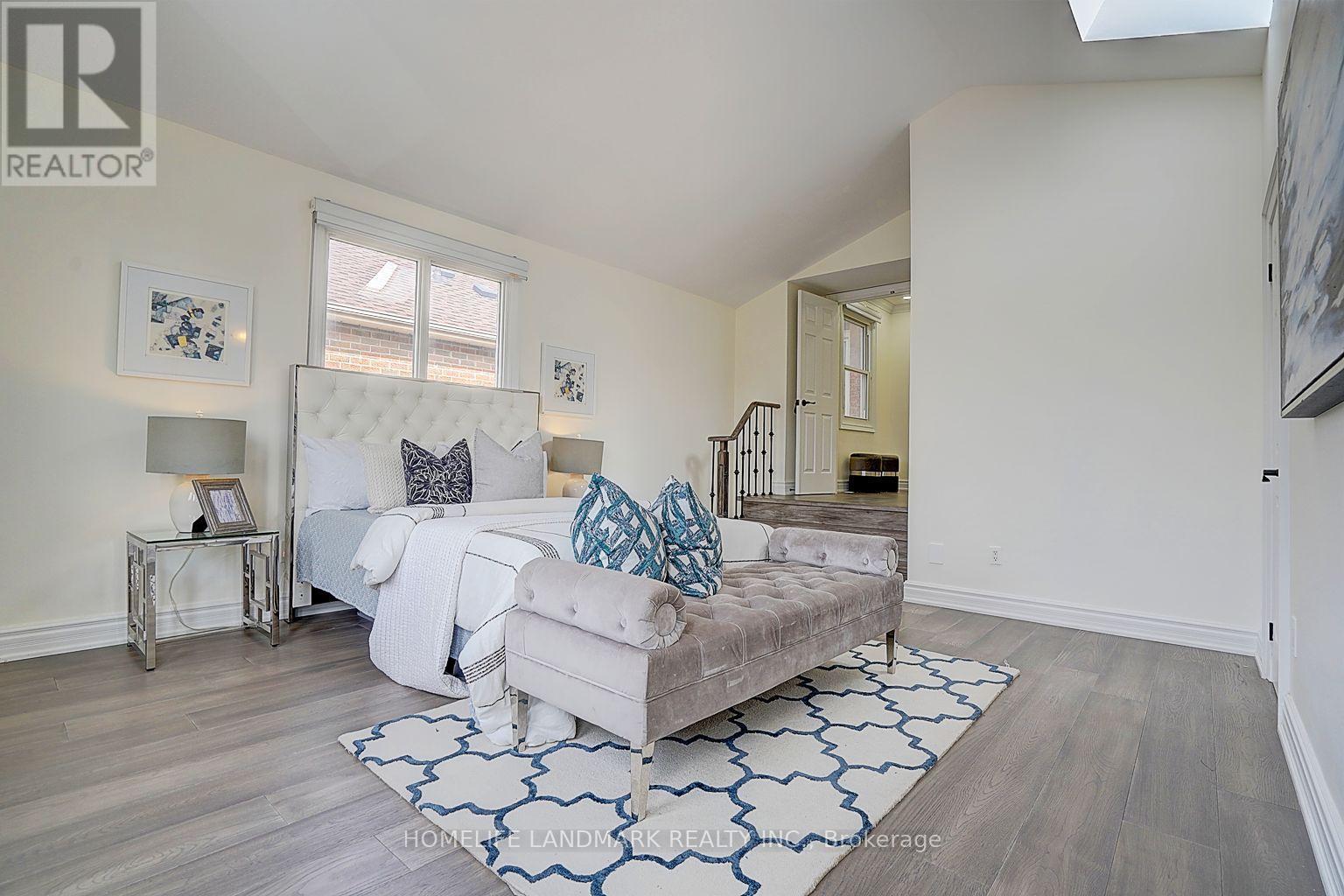 51 New Forest Square, Toronto, ON