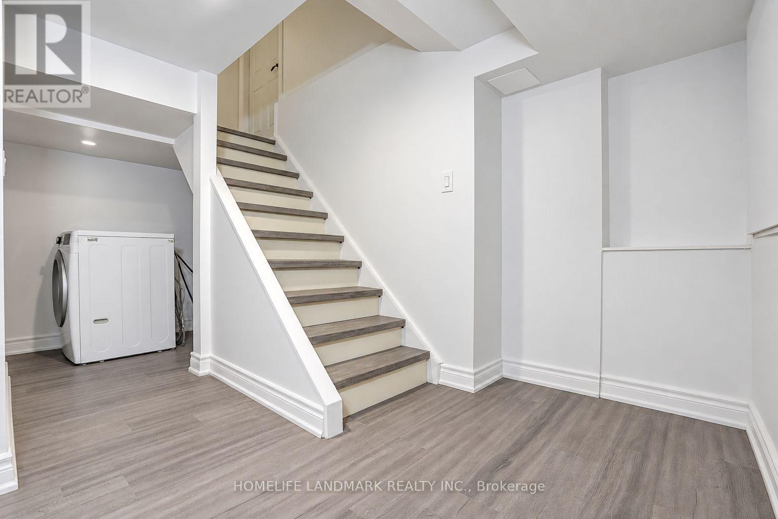 51 New Forest Square, Toronto, ON