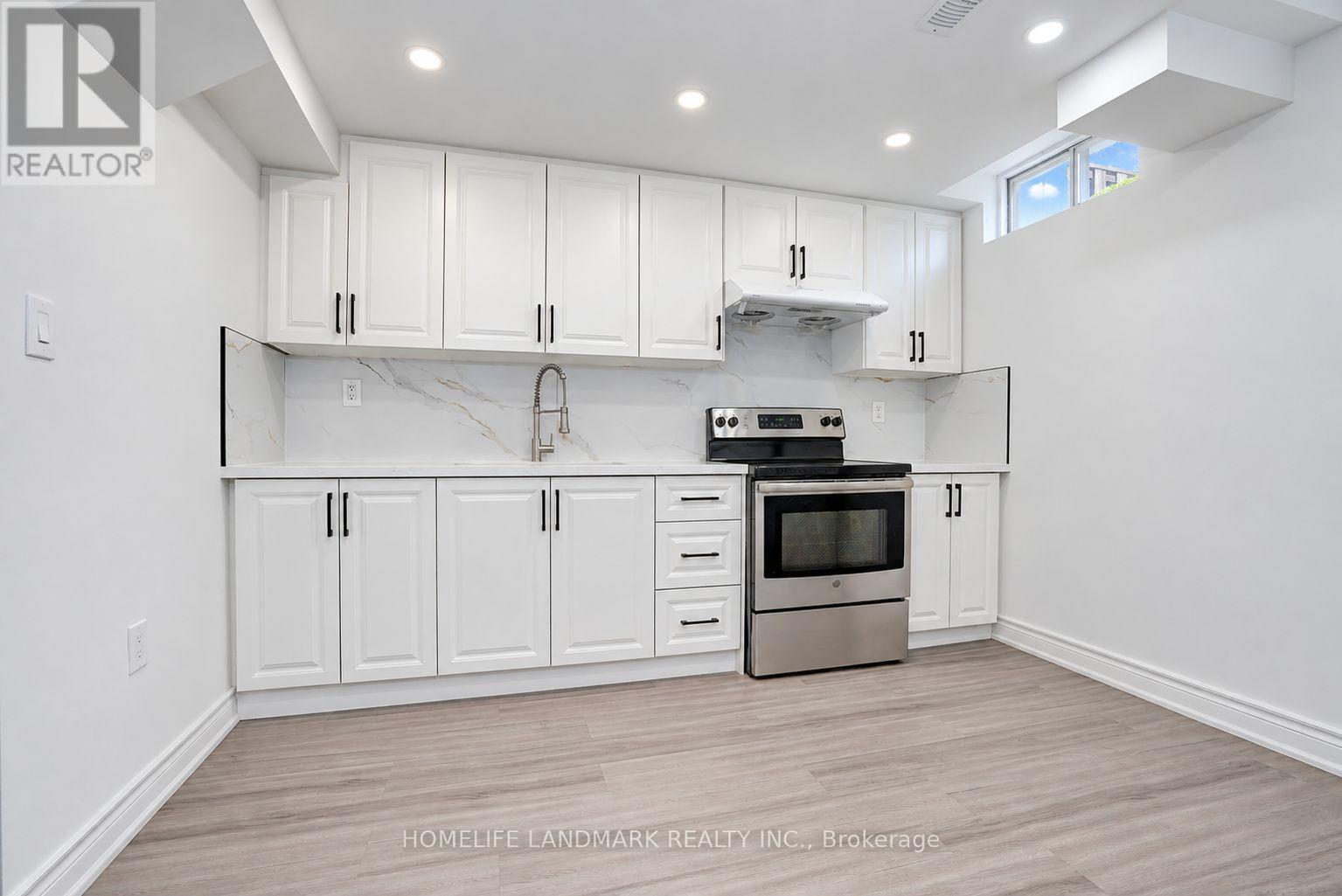 51 New Forest Square, Toronto, ON