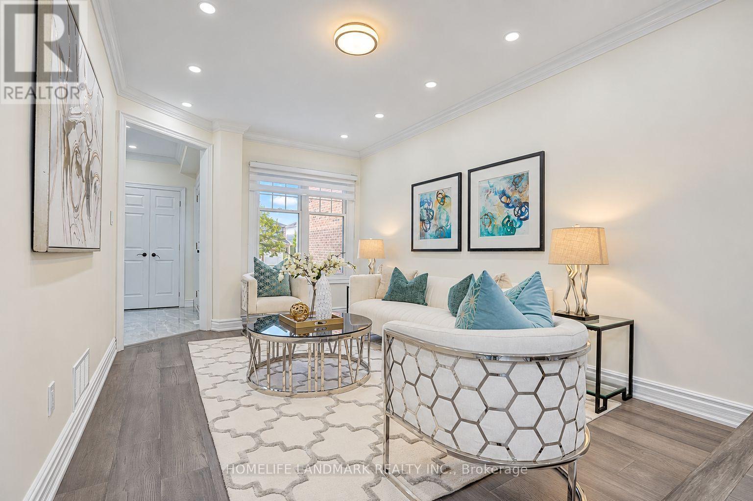 51 New Forest Square, Toronto, ON