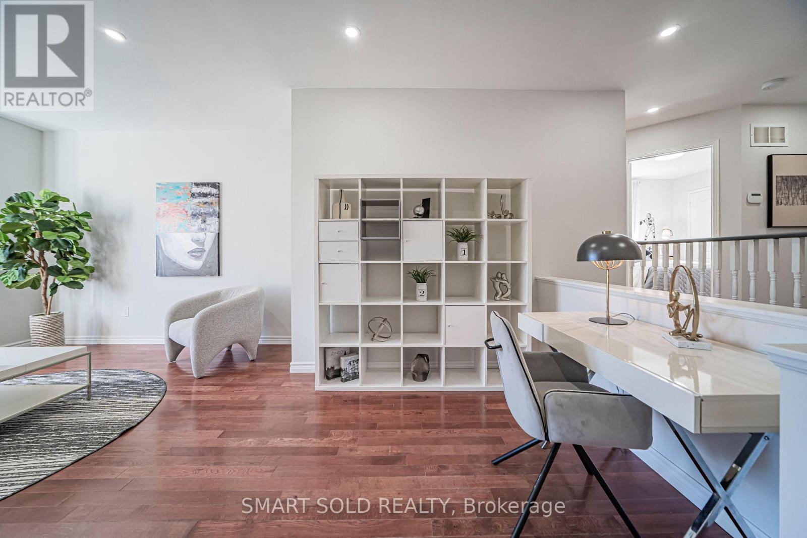 82 Ballymore Drive, Aurora, ON