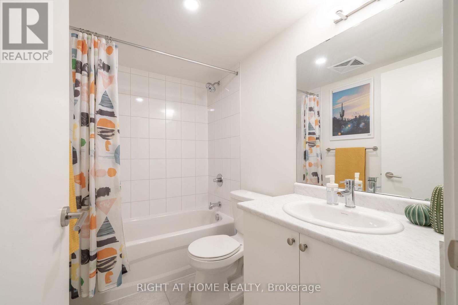 807 - 10 Wilby Crescent, Toronto, ON