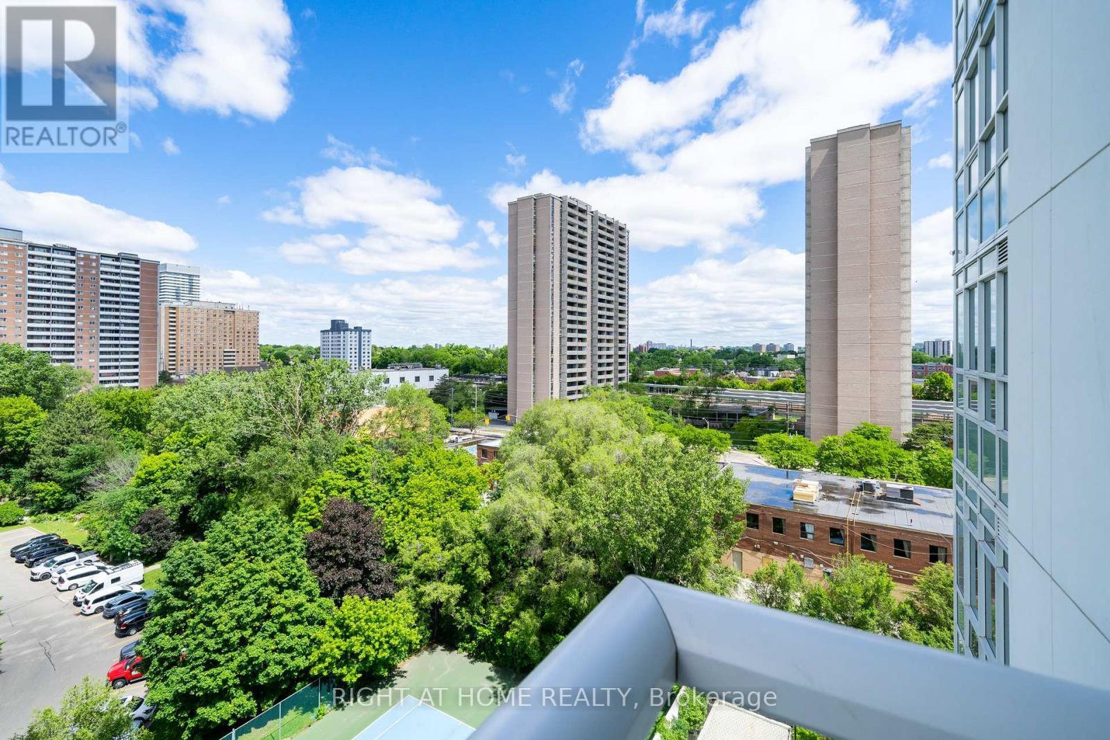 807 - 10 Wilby Crescent, Toronto, ON
