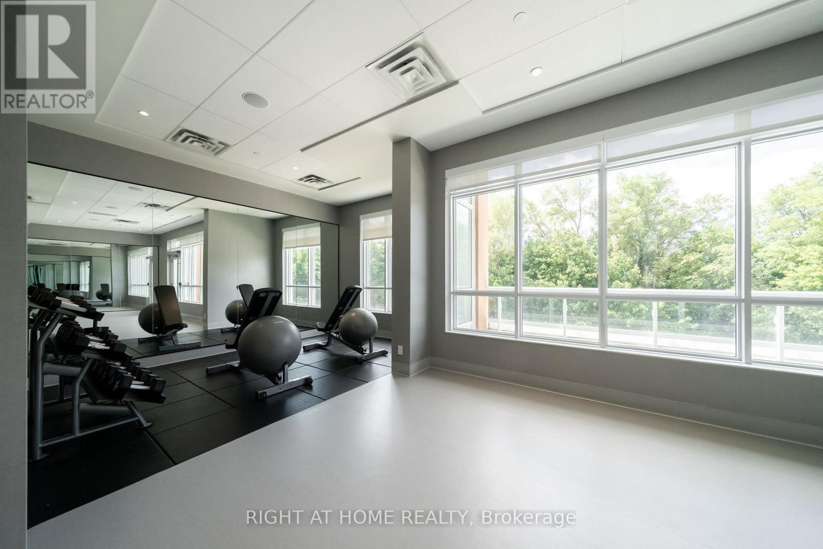 807 - 10 Wilby Crescent, Toronto, ON