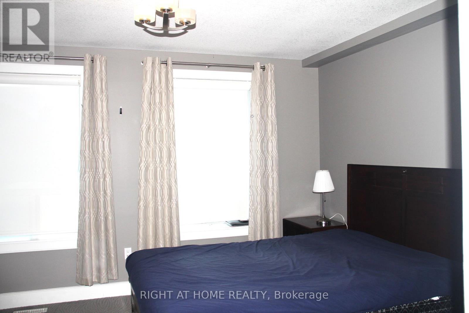 Prim Bedroom - 202 - 340 Sugarcreek Trail, London North, ON
