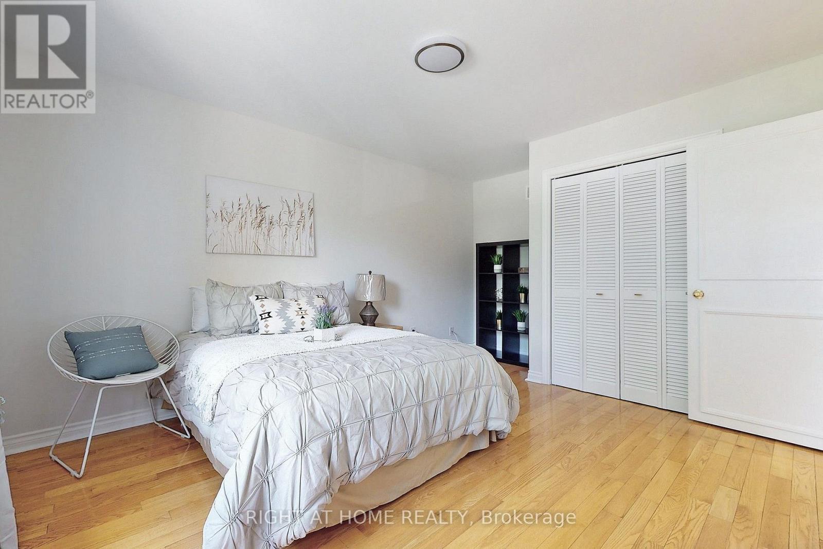 350 Sunset Beach Road, Richmond Hill, ON