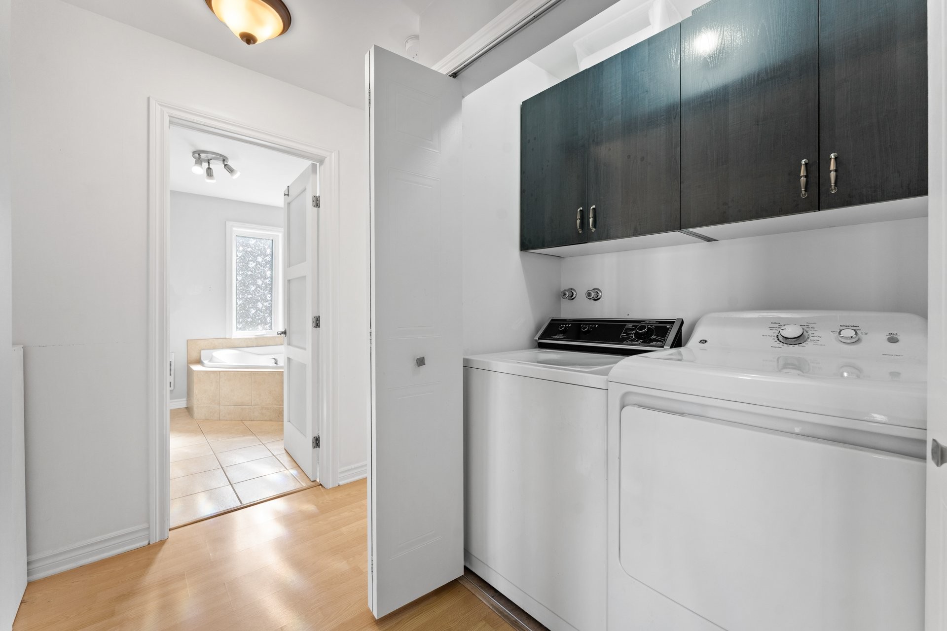 Salle de lavage - 818A - 818C Boul. Le Bourg-Neuf, Repentigny (Le Gardeur), QC