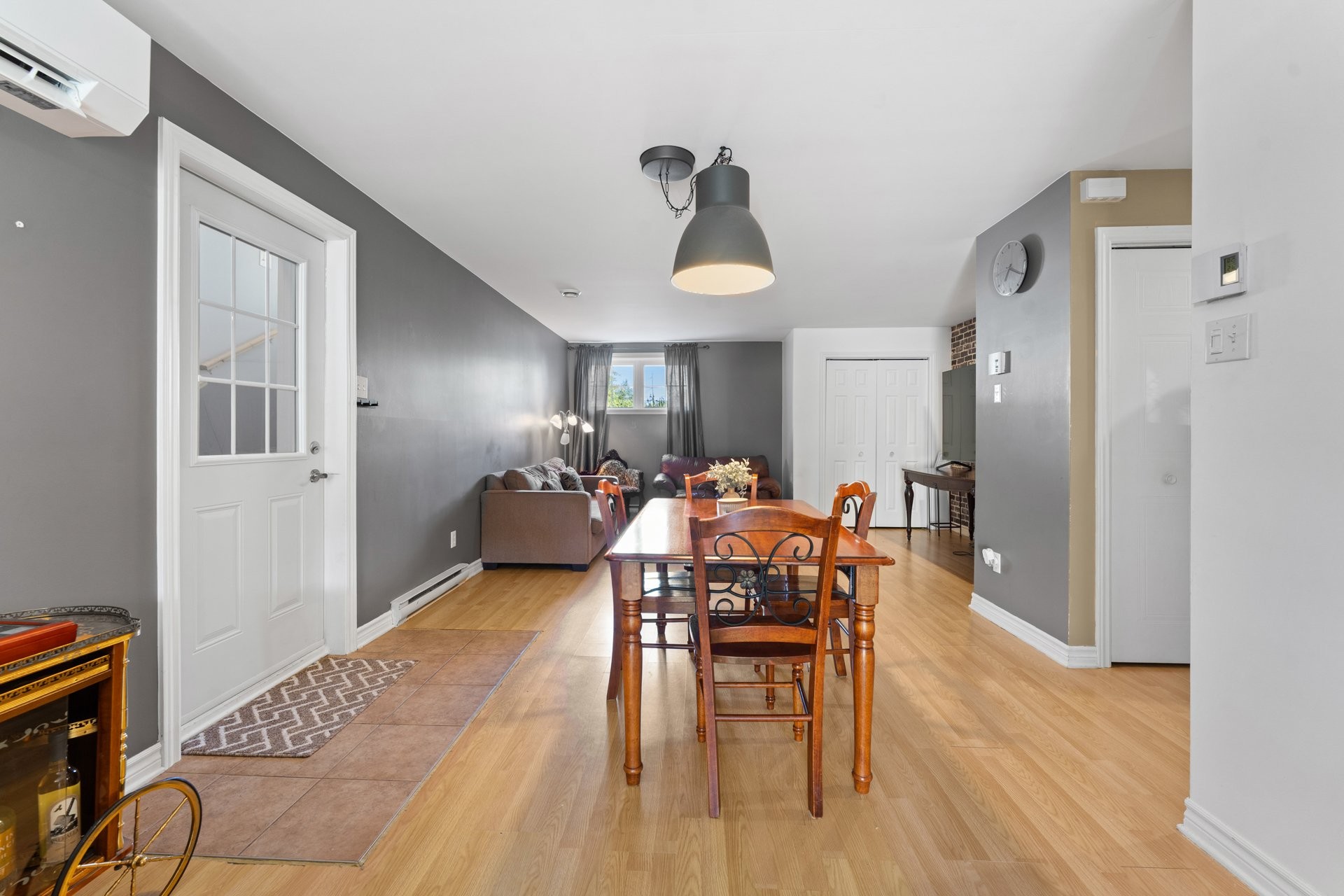 Salle à manger - 818A - 818C Boul. Le Bourg-Neuf, Repentigny (Le Gardeur), QC