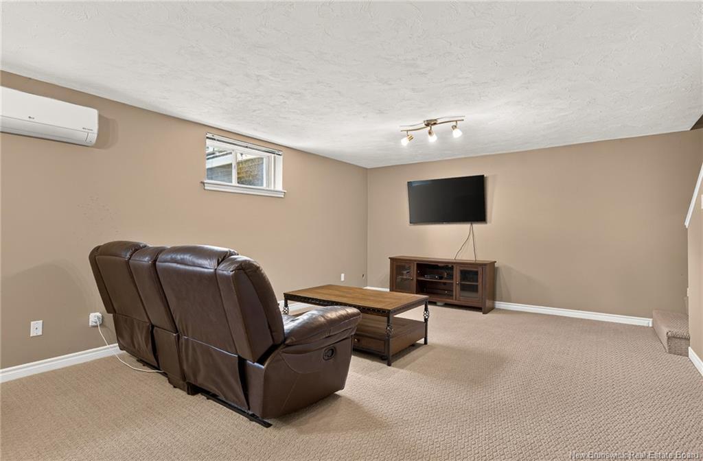 6 Chad Cres, Salisbury, NB