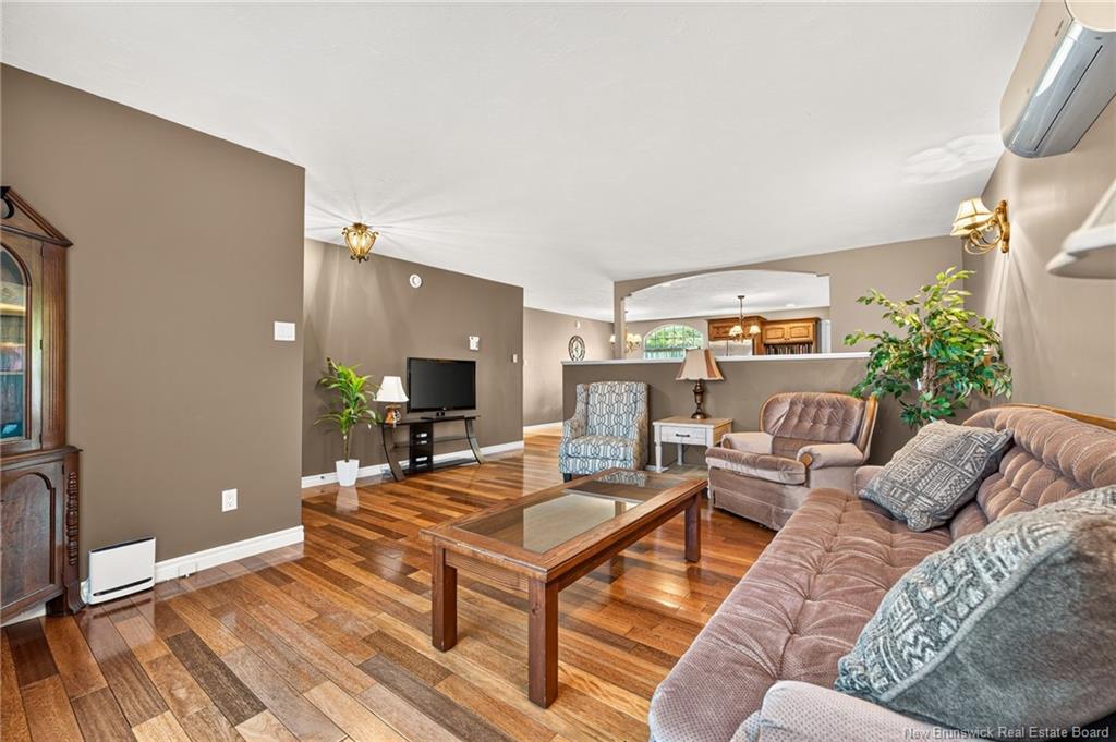 6 Chad Cres, Salisbury, NB