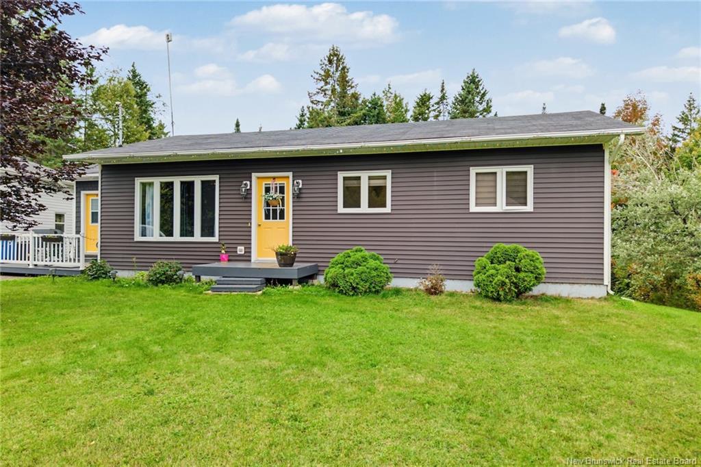 15 Brentwood Dr, Newbridge, NB